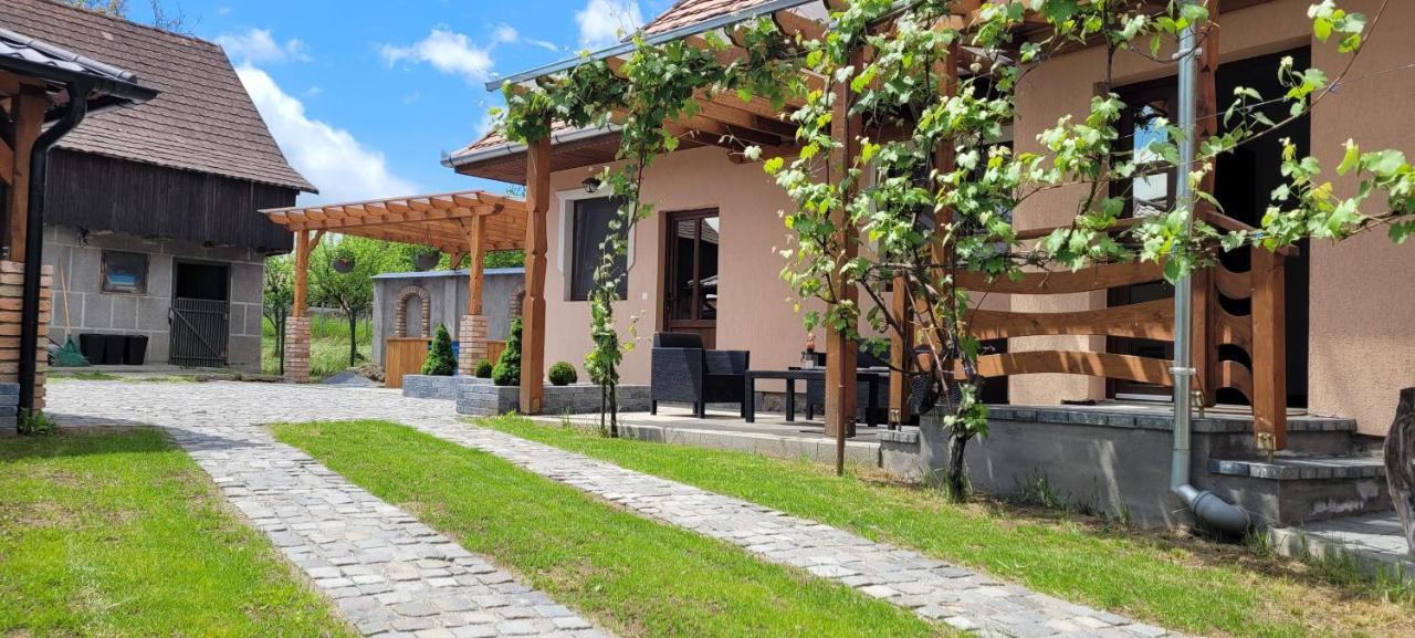 Jázmin Vendégház Sovata Exterior foto